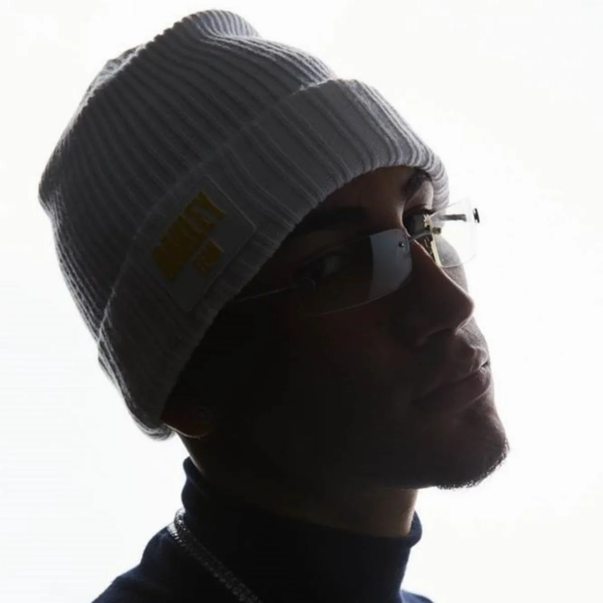 Omar Courtz KOKO debuta top 10 en Republica Dominicana — reporte NVVEX