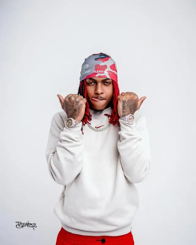 Perra de Lil Naay supera el millon de vistas y entra a charts de Spotify — reporte NVVEX